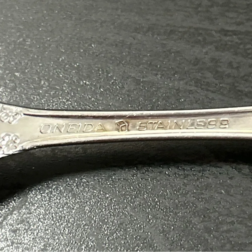Oneida Cube Stainless Dover Teaspoon 6” & Butter Knife 6 3/4”